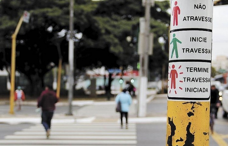 Semáforo em cruzamento da av. Rebouças tem a novidade |/andré porto/metro