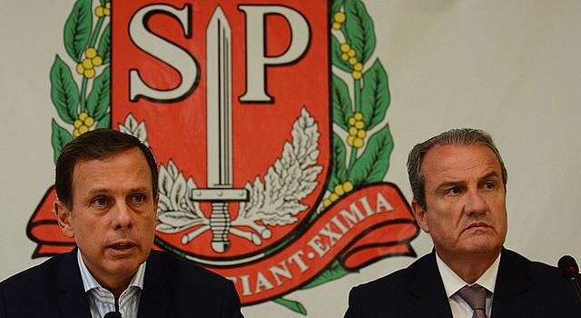 O prefeito João Doria e o secretário de Segurança Pública, Mágino Alves Barbosa. Foto: Rovena Rosa/Agência Brasil