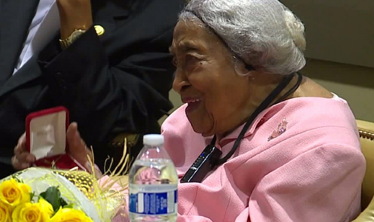 Florence quer que sua vida possa inspirar as outras pessoas (Foto: Reprodução).